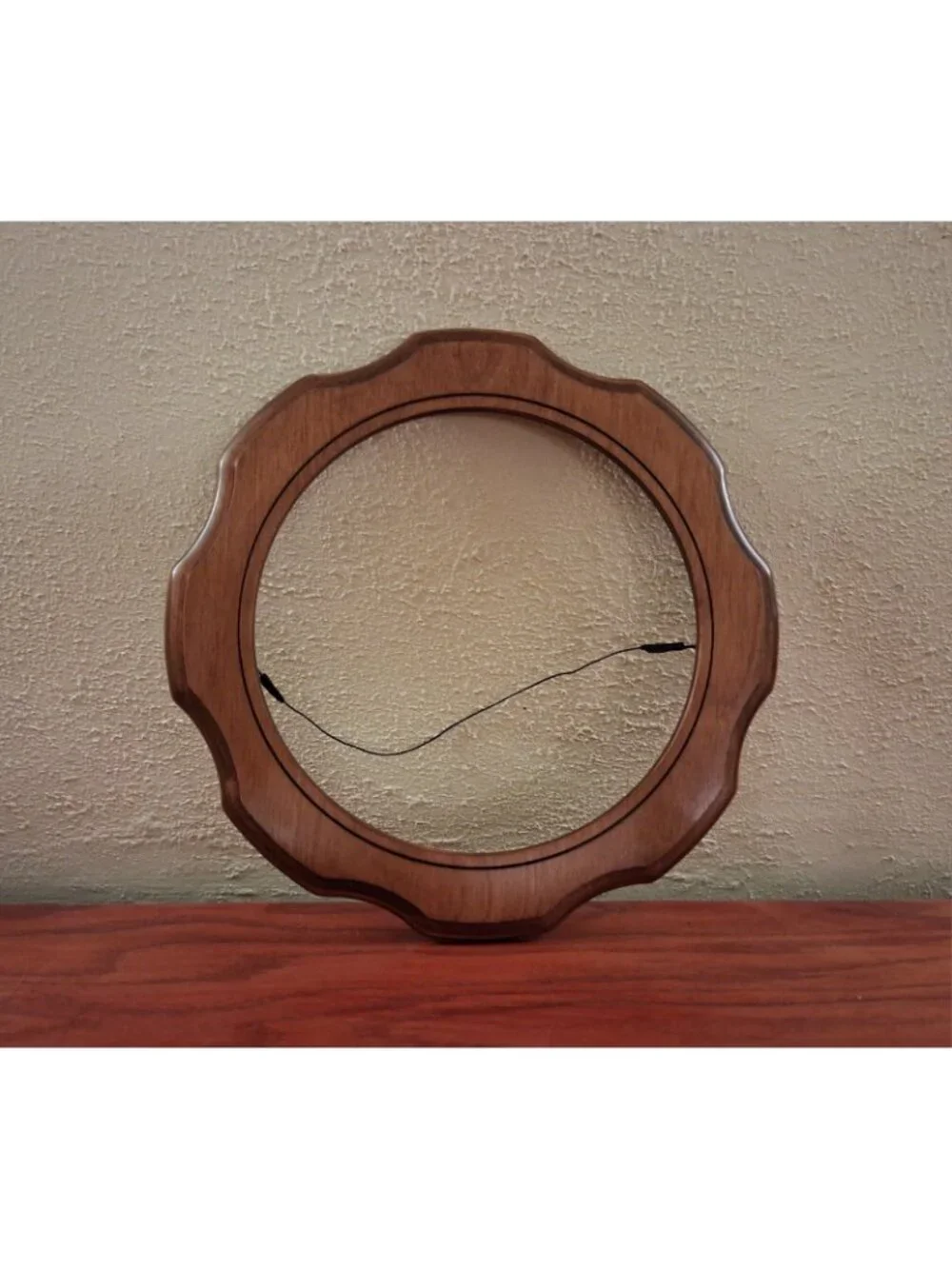 Frame Bards Collector Plate Wood Holds Plates or Art 9” Light Brown Vintage